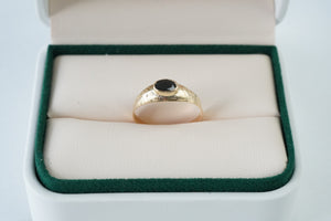 Anillo  ramas con circon negro en oro 18 quilates Anillo  ramas con circon negro en oro 18 quilates