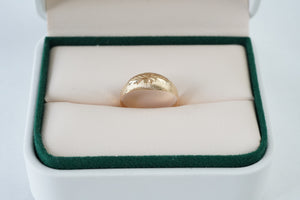 Anillo diamantado  en oro 18 quilates Anillo diamantado  en oro 18 quilates